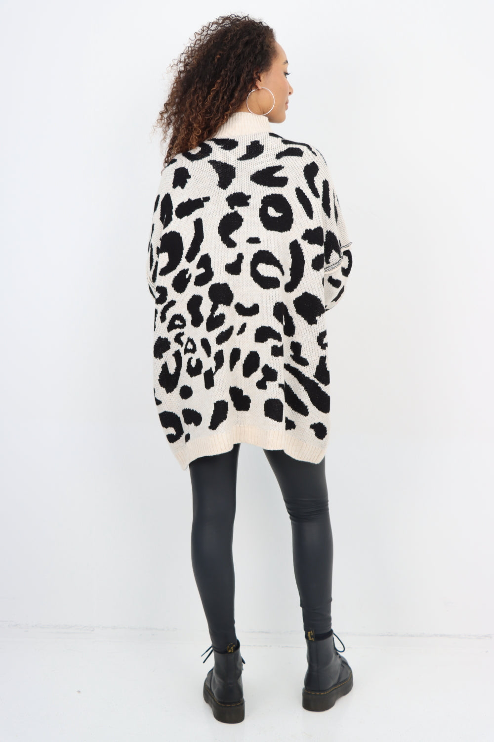 Italian Oversized All Over Leopard Print Longsleeve Jumper Top