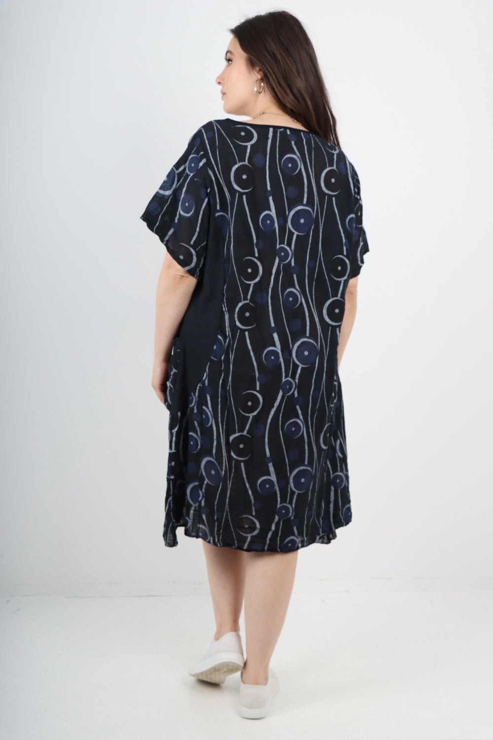 Italian Circle Pattern Ribbed Sides Short Sleeve Midi Dress