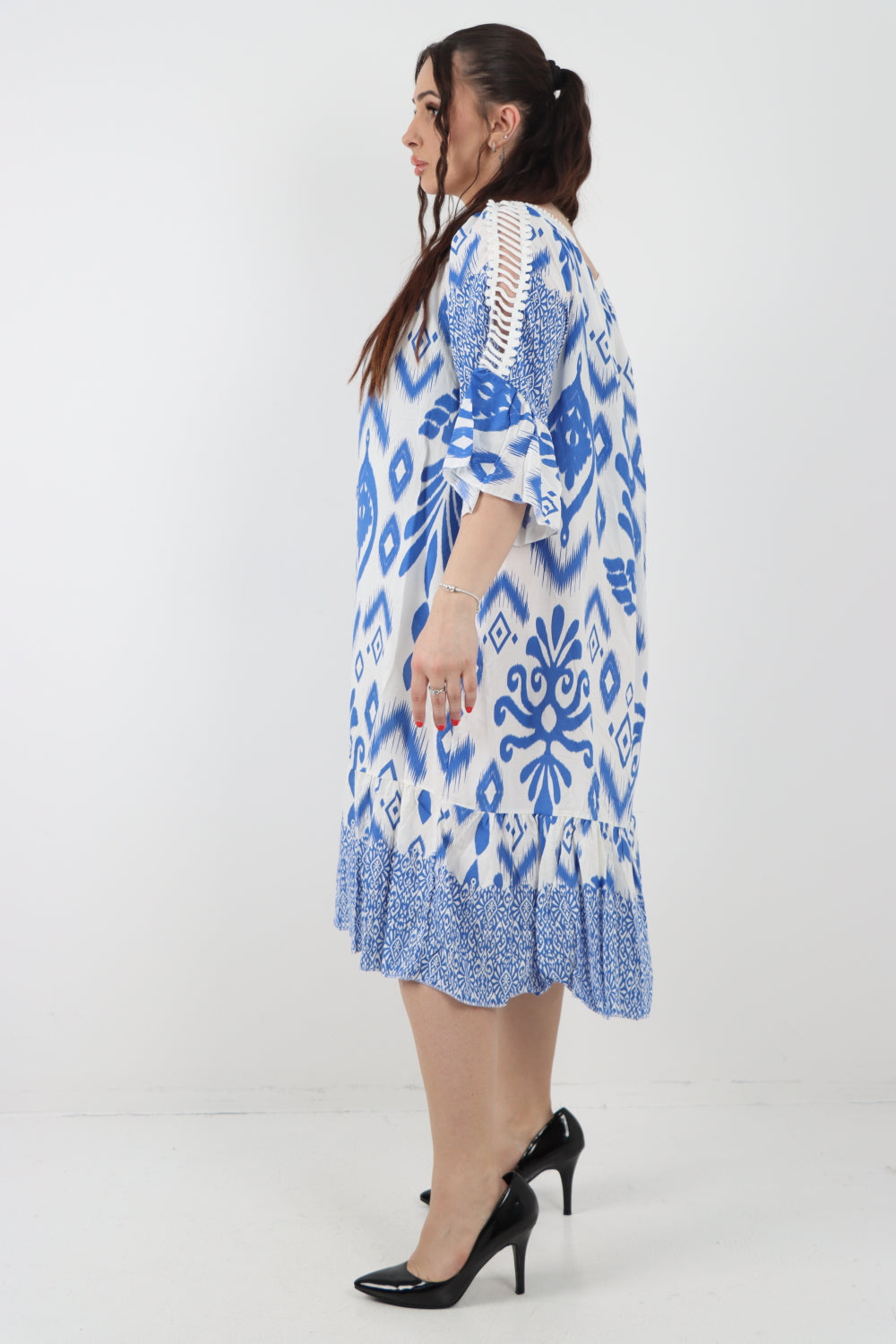 Italian Lace Detail Neck Embroidered Cut-out Sleeve Printed Midi Dress