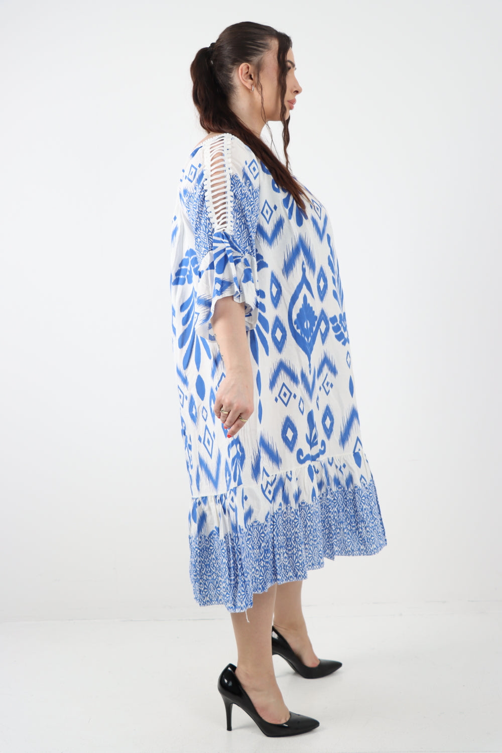 Italian Lace Detail Neck Embroidered Cut-out Sleeve Printed Midi Dress