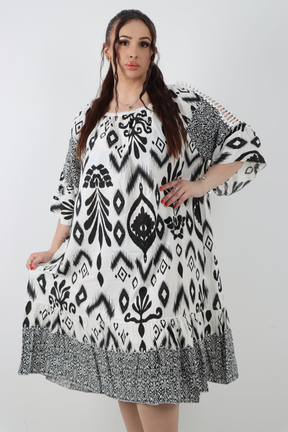 Italian Lace Detail Neck Embroidered Cut-out Sleeve Printed Midi Dress